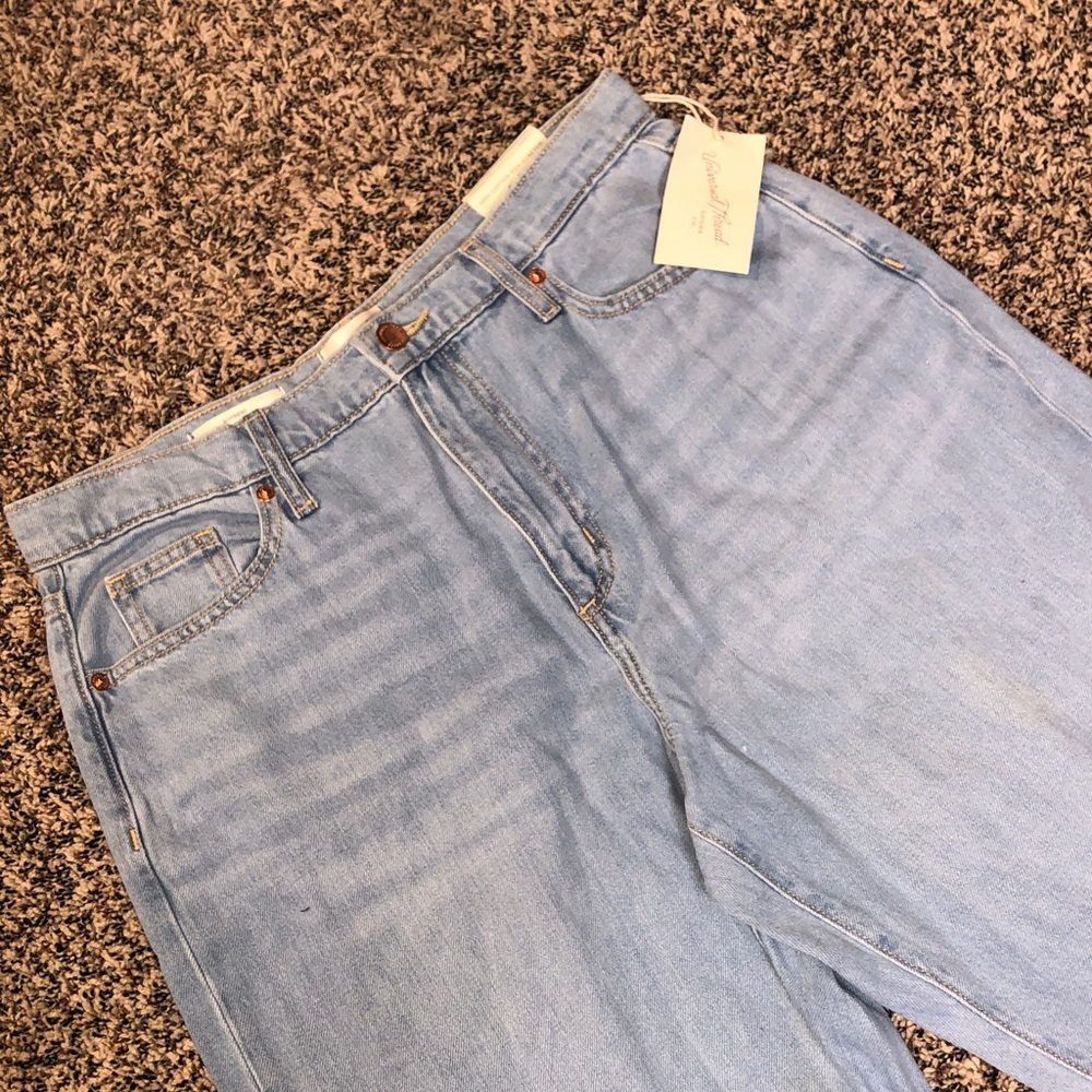 Universal Thread Boyfriend Light Blue Distressed Jeans | NWT - Picture 2 of 11
